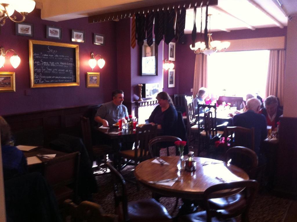 The Cricketers Inn วินเชสเตอร์ ภายนอก รูปภาพ