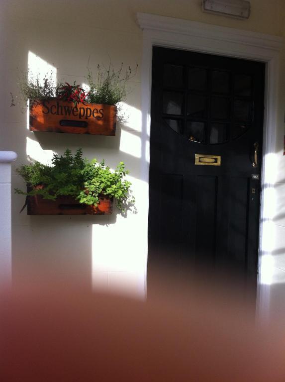 The Cricketers Inn วินเชสเตอร์ ภายนอก รูปภาพ